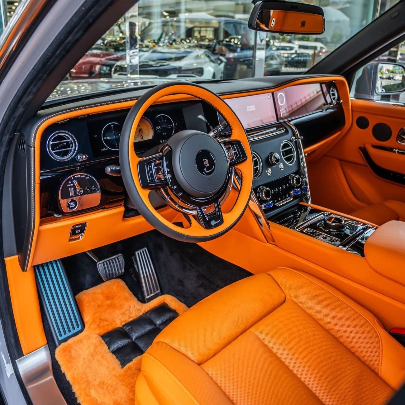 2026 Rolls Royce Cullinan SILVER BADGE thumbnail 6