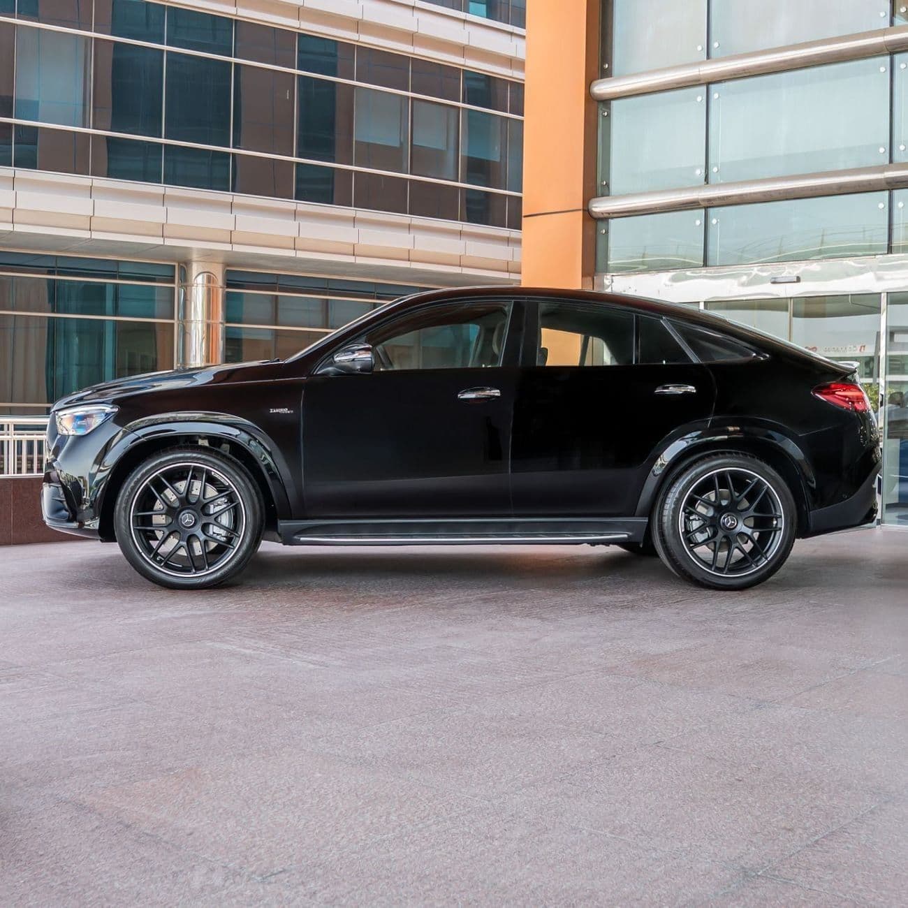 2025 Mercedes Benz GLE53 AMG COUPE 4MATIC+ thumbnail 6