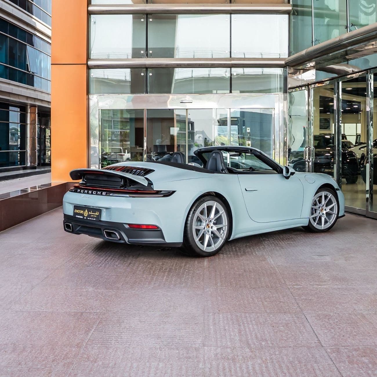 2025 Porsche 911 CARRERA thumbnail 5