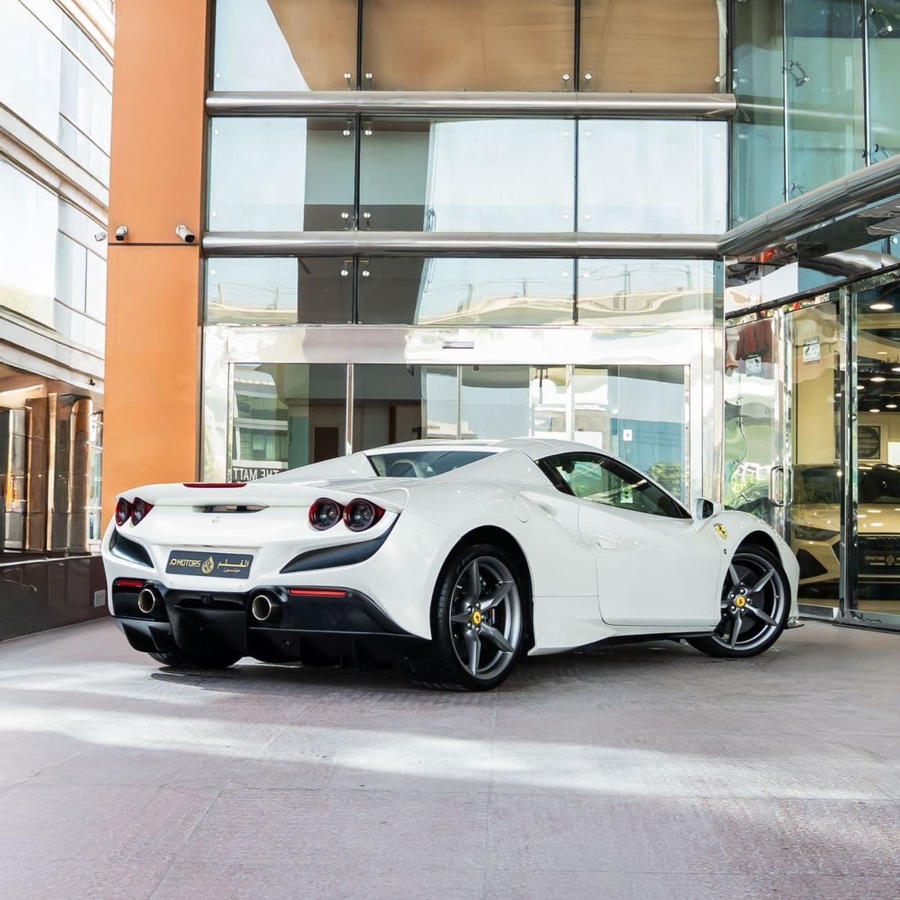 2021 Ferrari F8 Spider STANDARD thumbnail 5