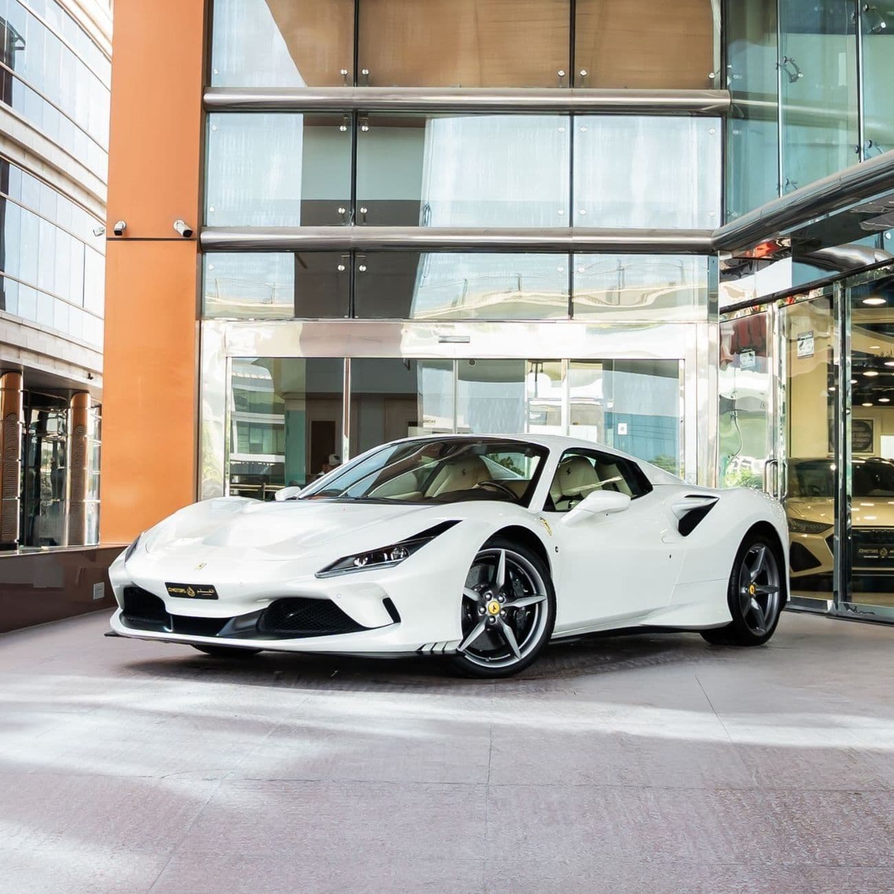 2021 Ferrari F8 Spider STANDARD thumbnail 7