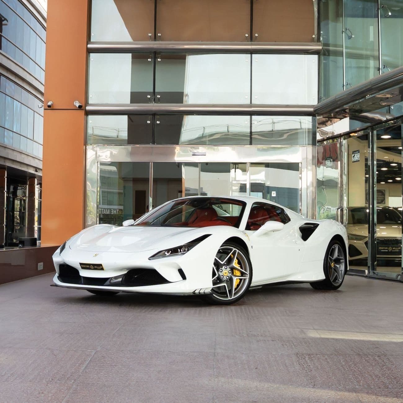 2021 Ferrari F8 Spider STANDARD thumbnail 6