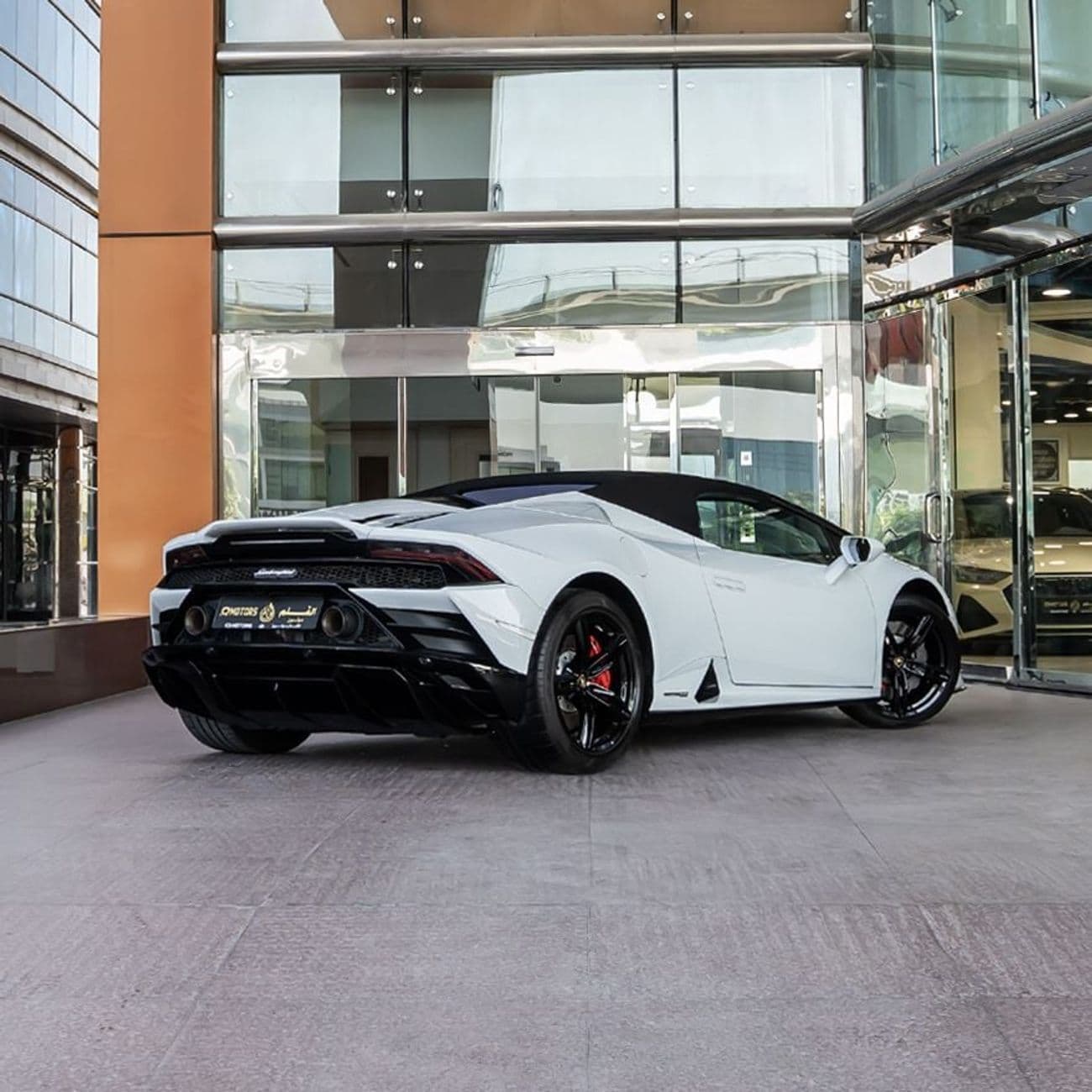 2021 Lamborghini Huracan thumbnail 2