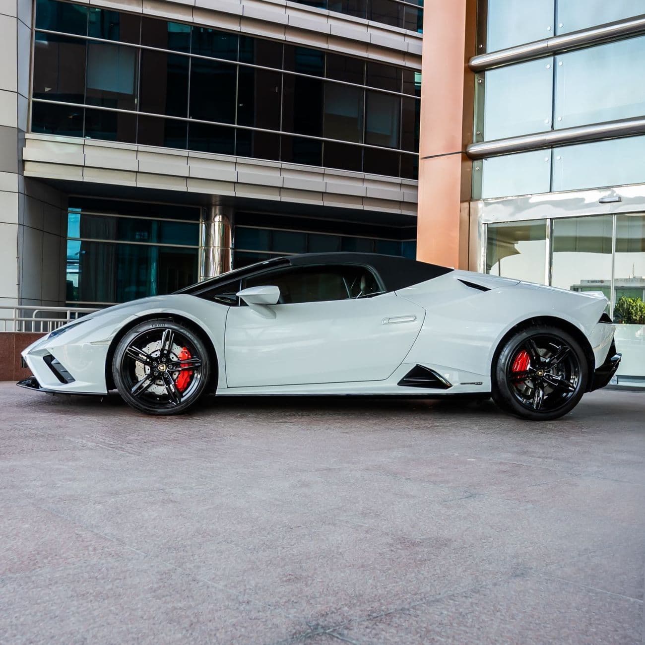 2021 Lamborghini Huracan thumbnail 6
