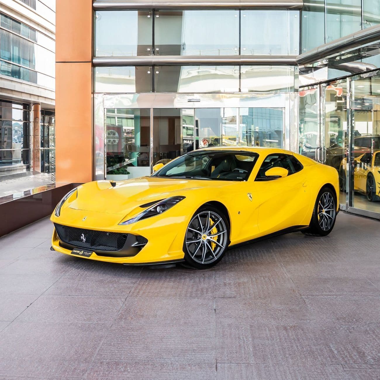 2022 Ferrari 812 GTS thumbnail 5