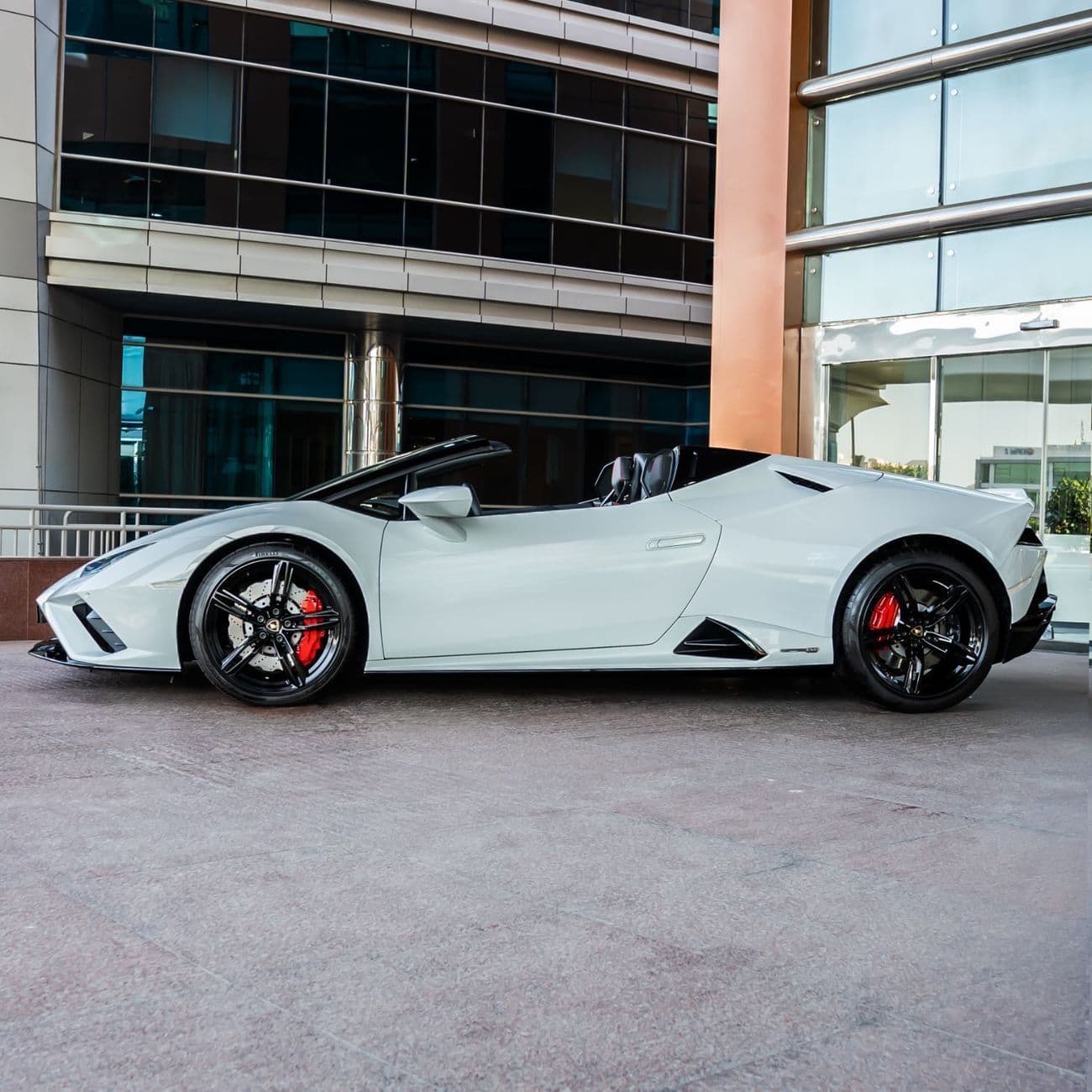 2021 Lamborghini Huracan thumbnail 5