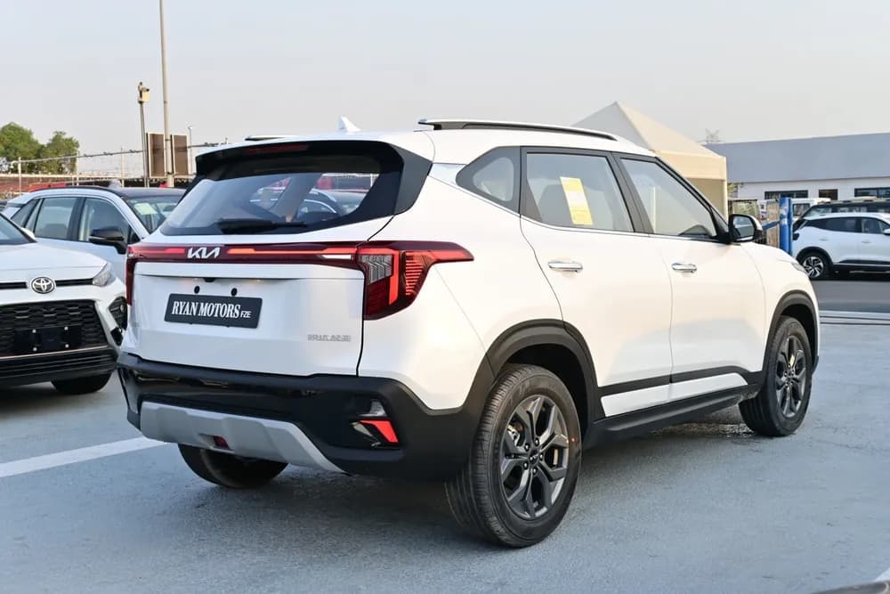 2025 Kia Seltos thumbnail 5