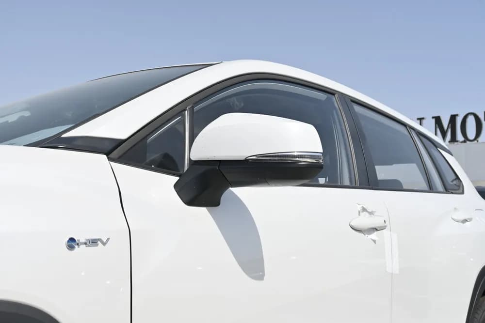 2025 Toyota Corolla thumbnail 3