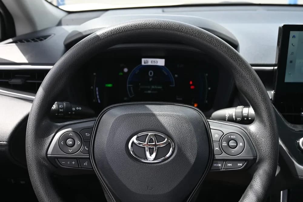 2025 Toyota Corolla thumbnail 10