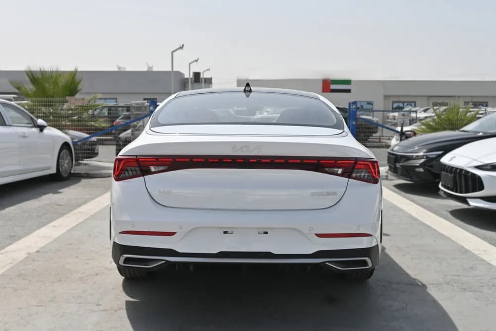 2026 Kia K5 thumbnail 4