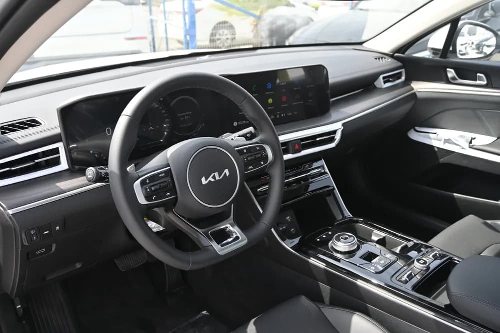 2026 Kia K5 thumbnail 7