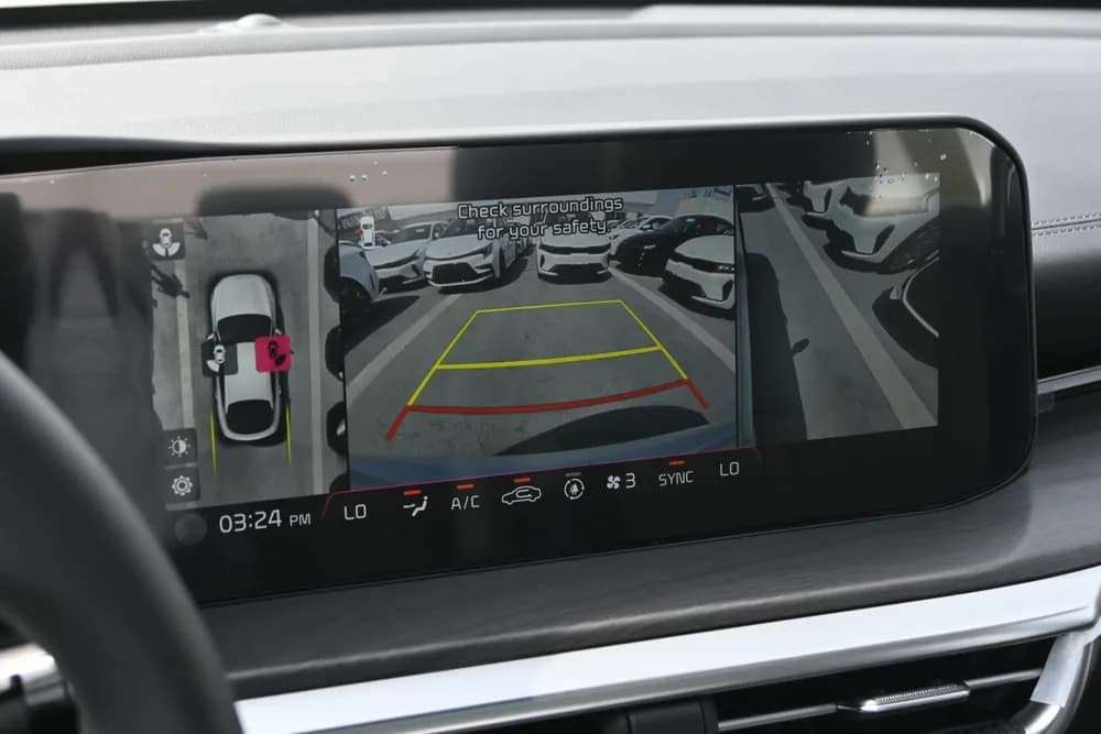 2026 Kia K5 thumbnail 10