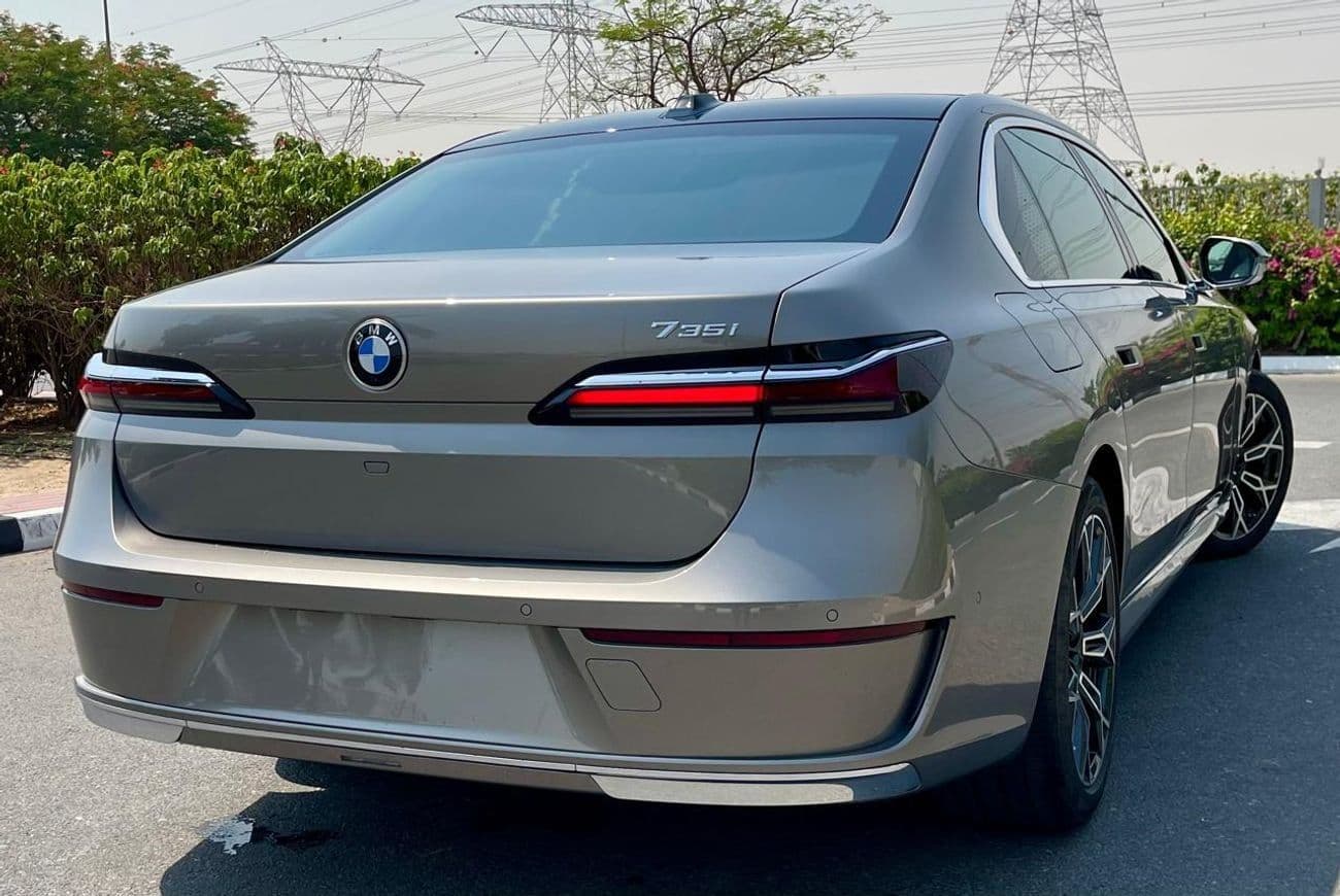 2026 BMW 735i MASTERCLASS M SPORT PACKAGE thumbnail 5