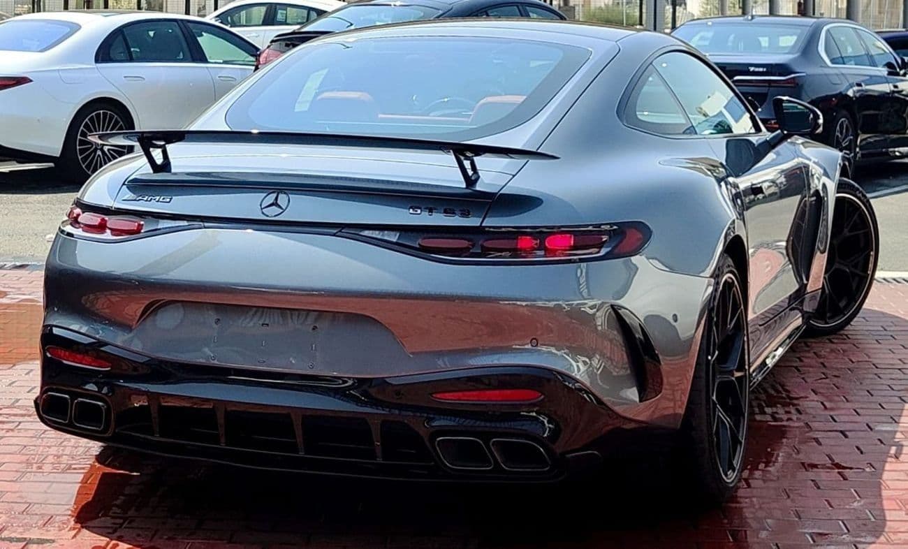2026 Mercedes Benz AMG GT 63 thumbnail 7