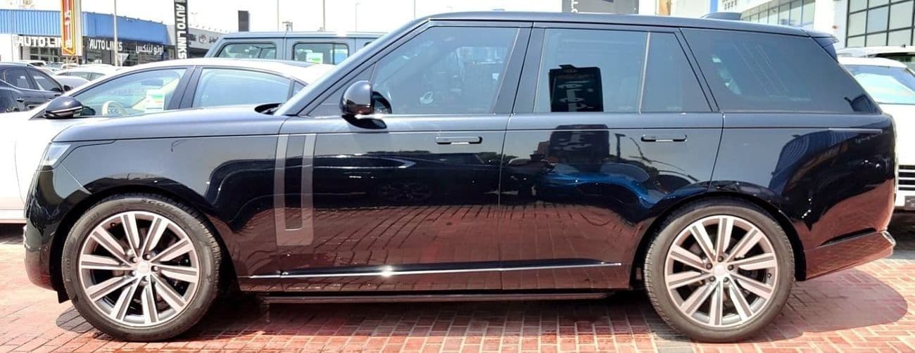2022 Land Rover Range Rover AUTOBIOGRAPHY P530 thumbnail 4