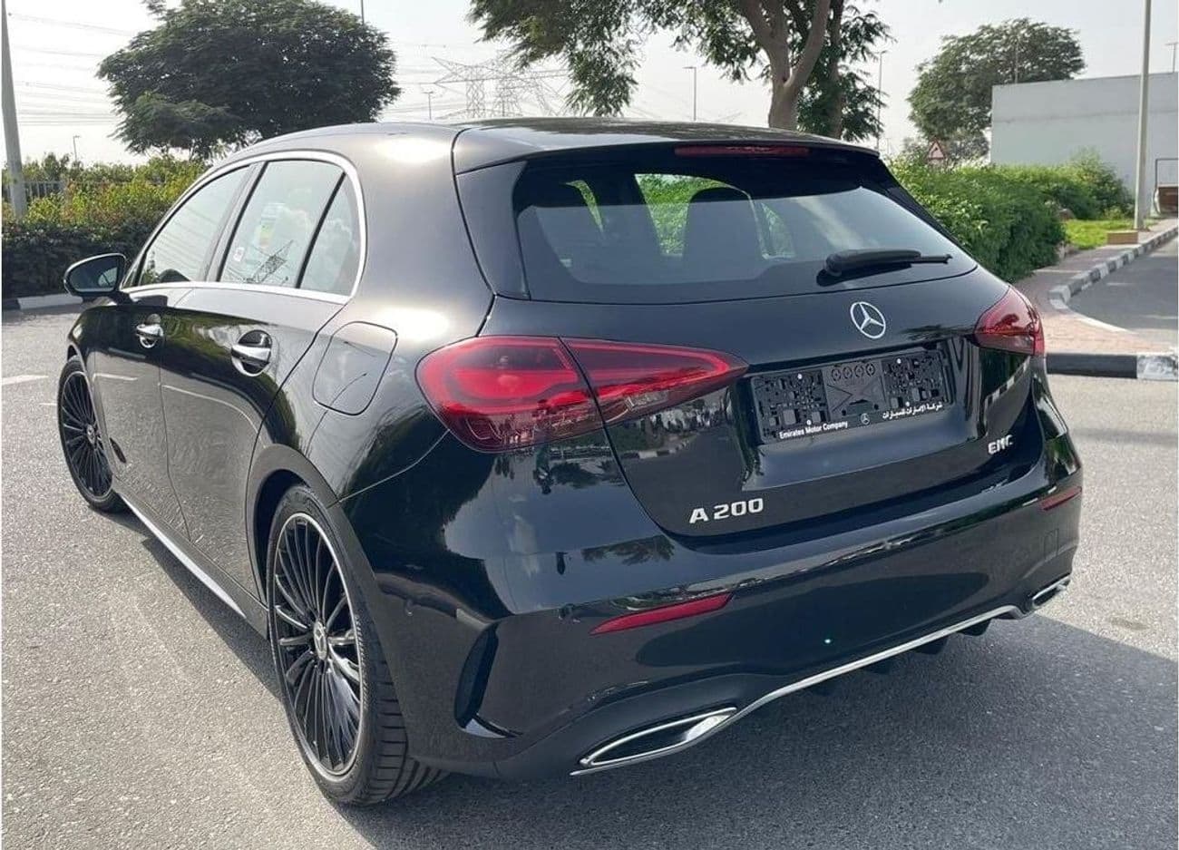 2025 Mercedes Benz A 200 AMG thumbnail 5
