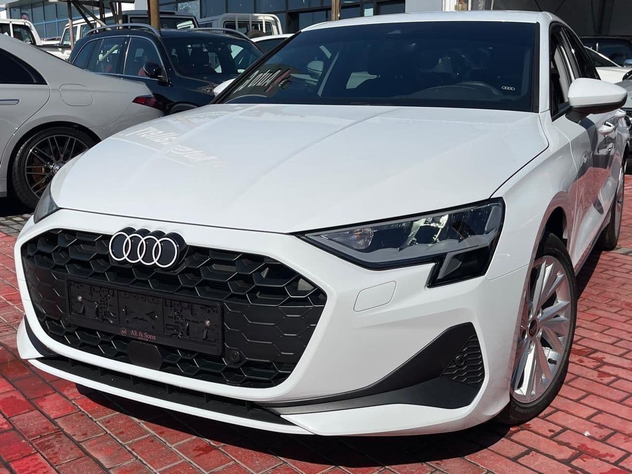2025 Audi A3 35 TFSI thumbnail 3