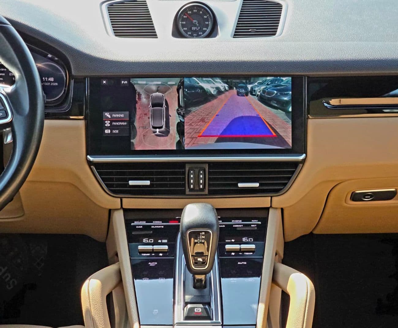 2018 Porsche Cayenne STANDARD thumbnail 8