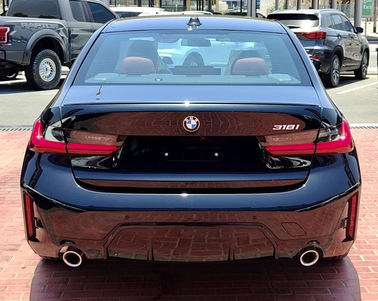 2026 BMW 318i LUXURY M SPORT PACKAGE thumbnail 6