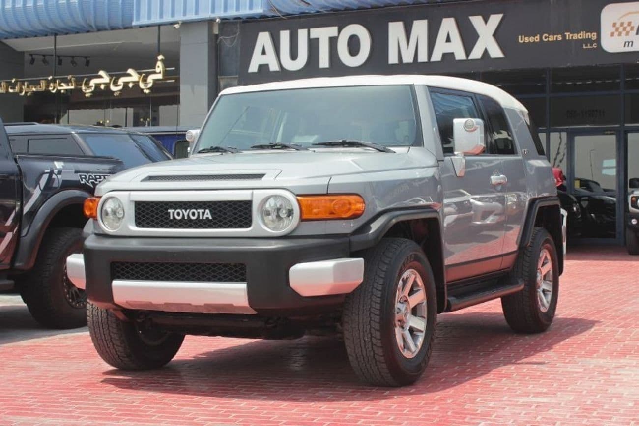 2018 Toyota FJ Cruiser GXR