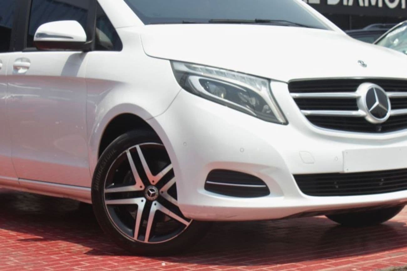 2019 Mercedes Benz V 250 AVANTGARDE LWB thumbnail 7