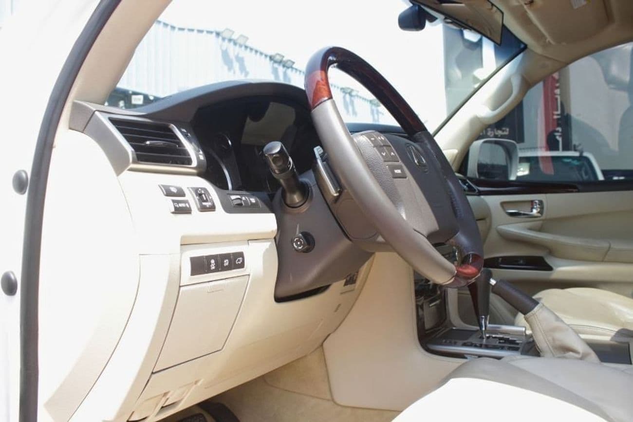 2012 Lexus LX570 PLATINUM thumbnail 8
