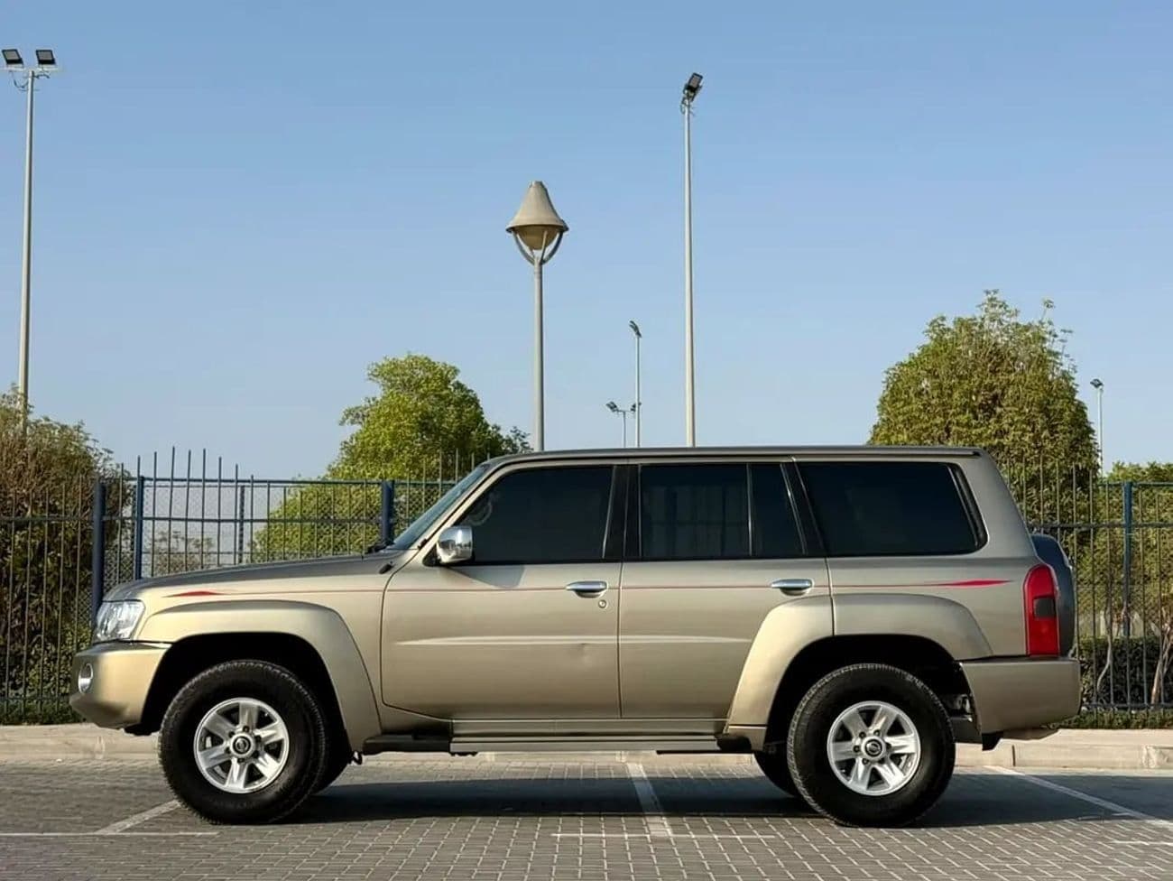 2018 Nissan Patrol SAFARI thumbnail 5