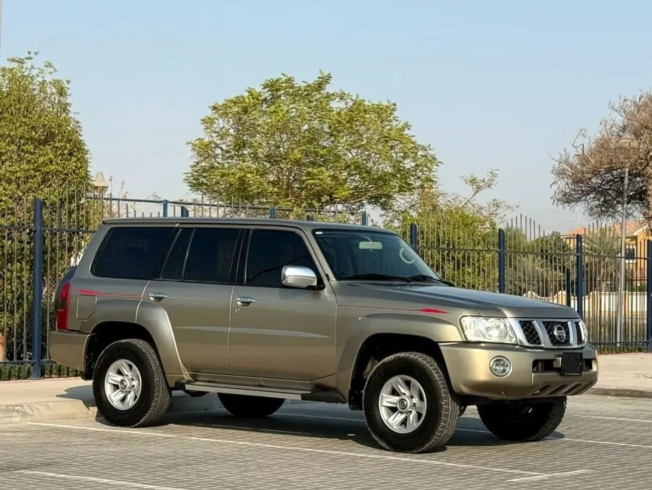 2018 Nissan Patrol SAFARI thumbnail 4