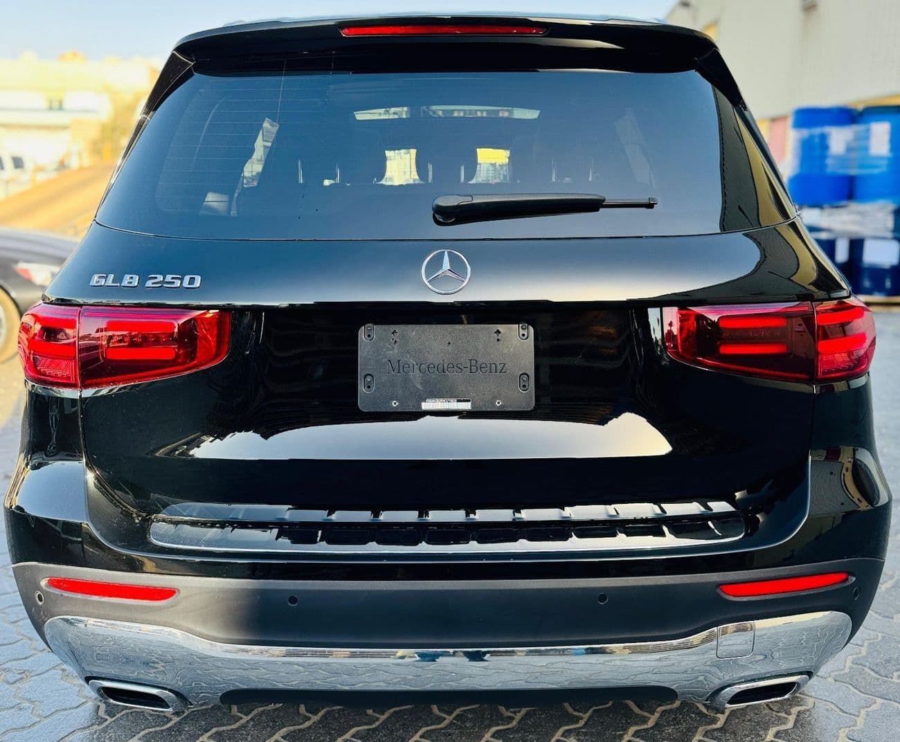 2024 Mercedes Benz GLB250 4MATIC thumbnail 6