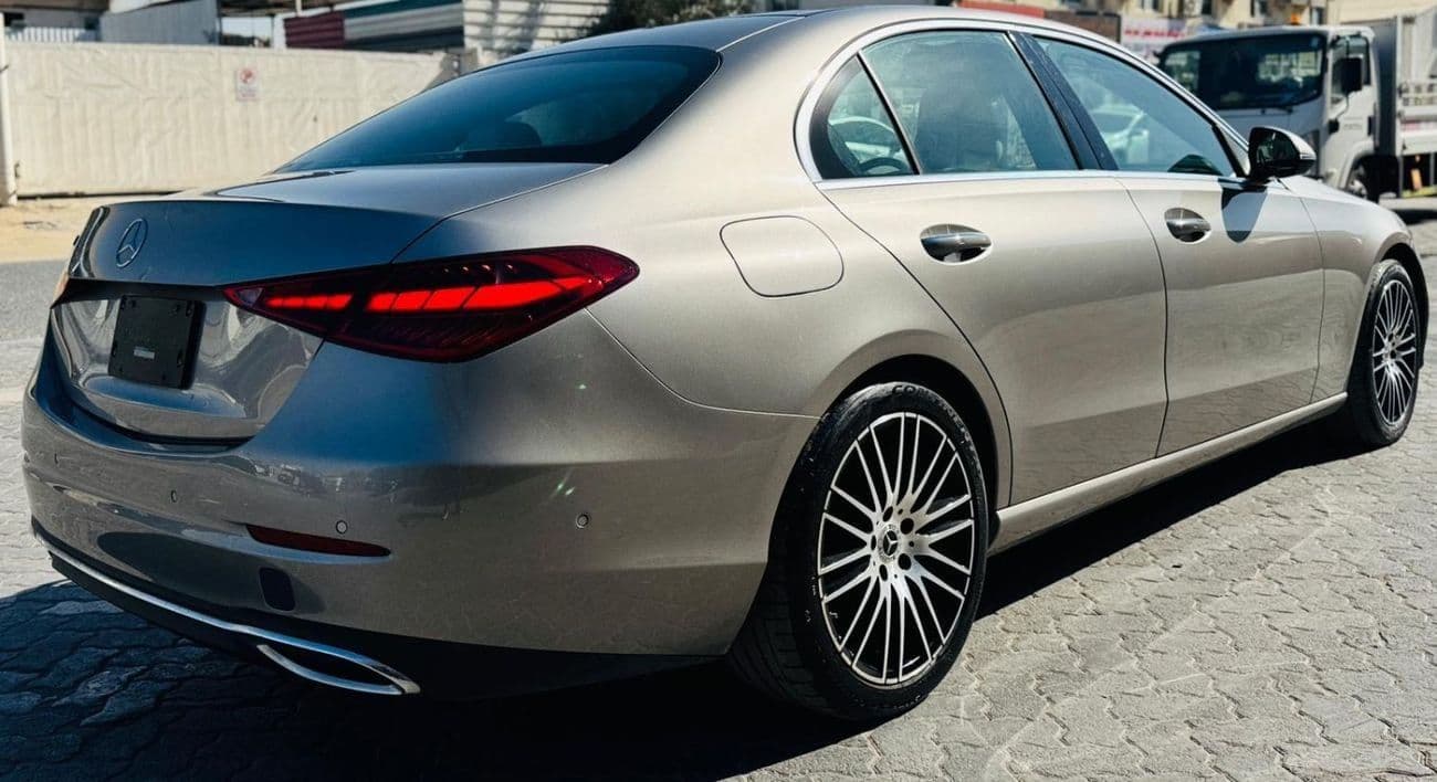 2022 Mercedes Benz C300 STANDARD thumbnail 4