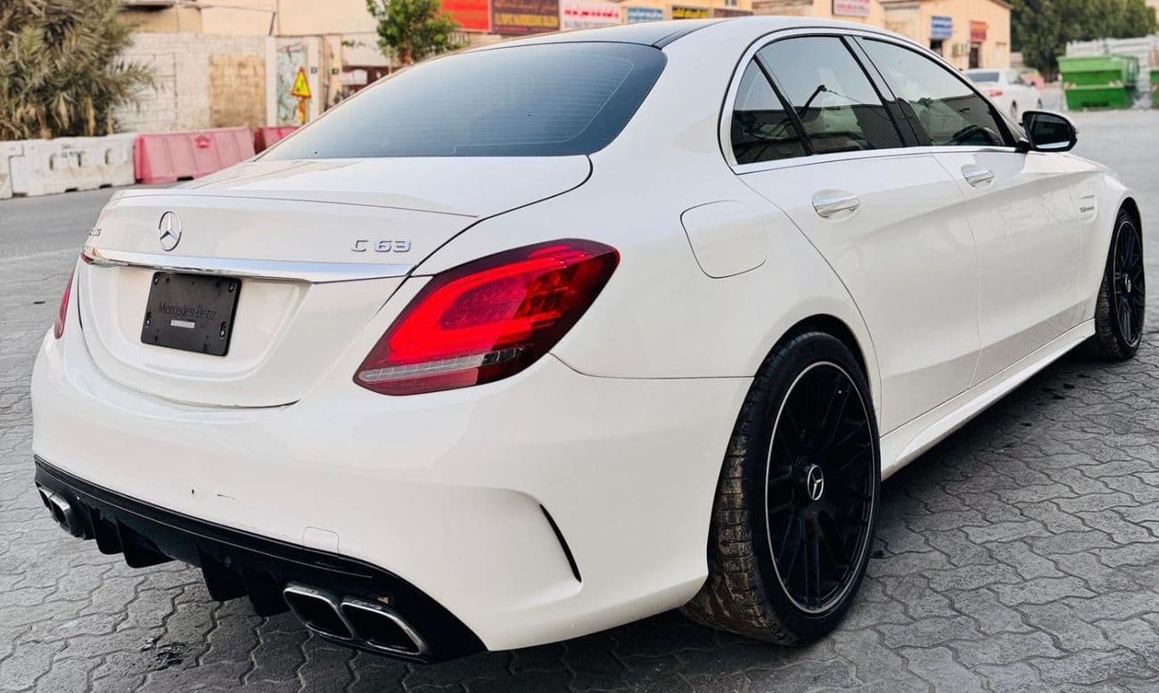 2020 Mercedes Benz C63 AMG STANDARD thumbnail 4