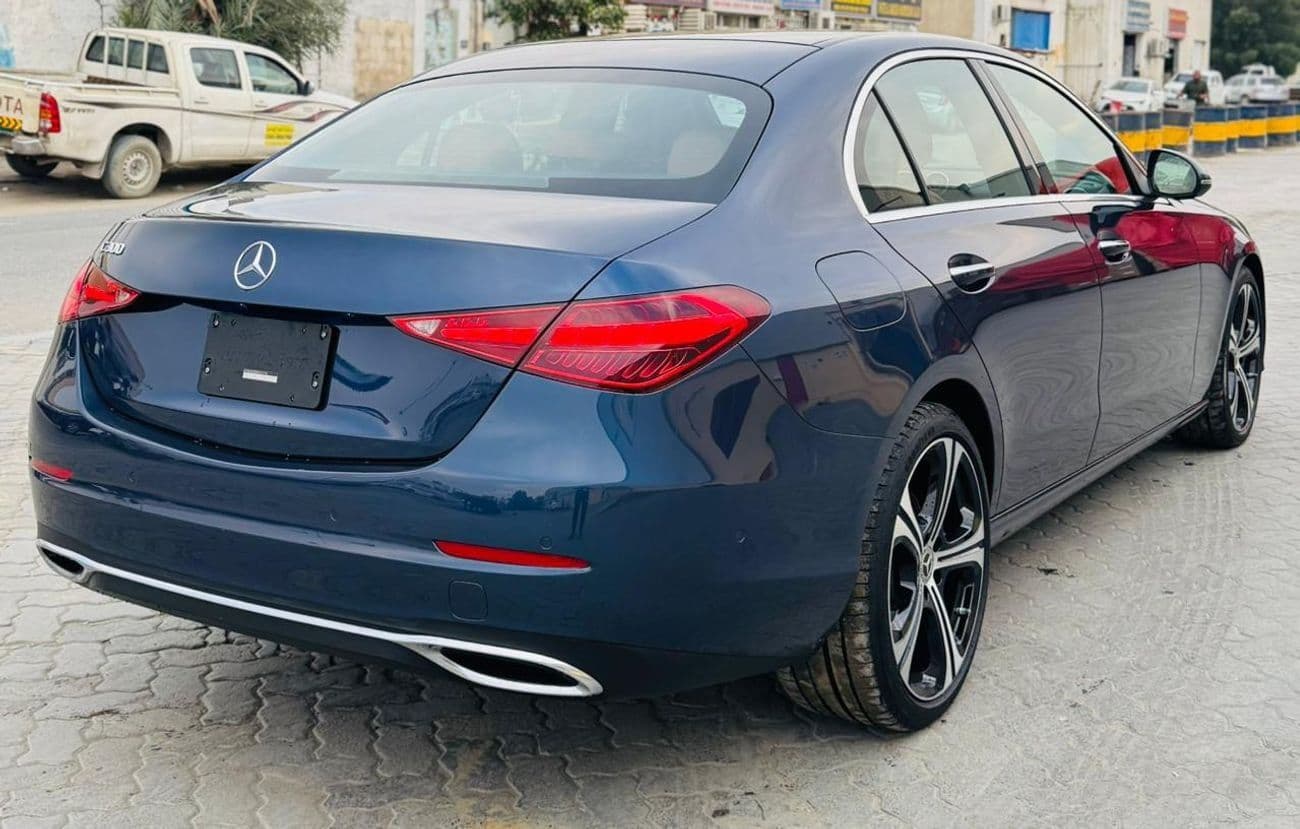 2025 Mercedes Benz C300 STANDARD thumbnail 4