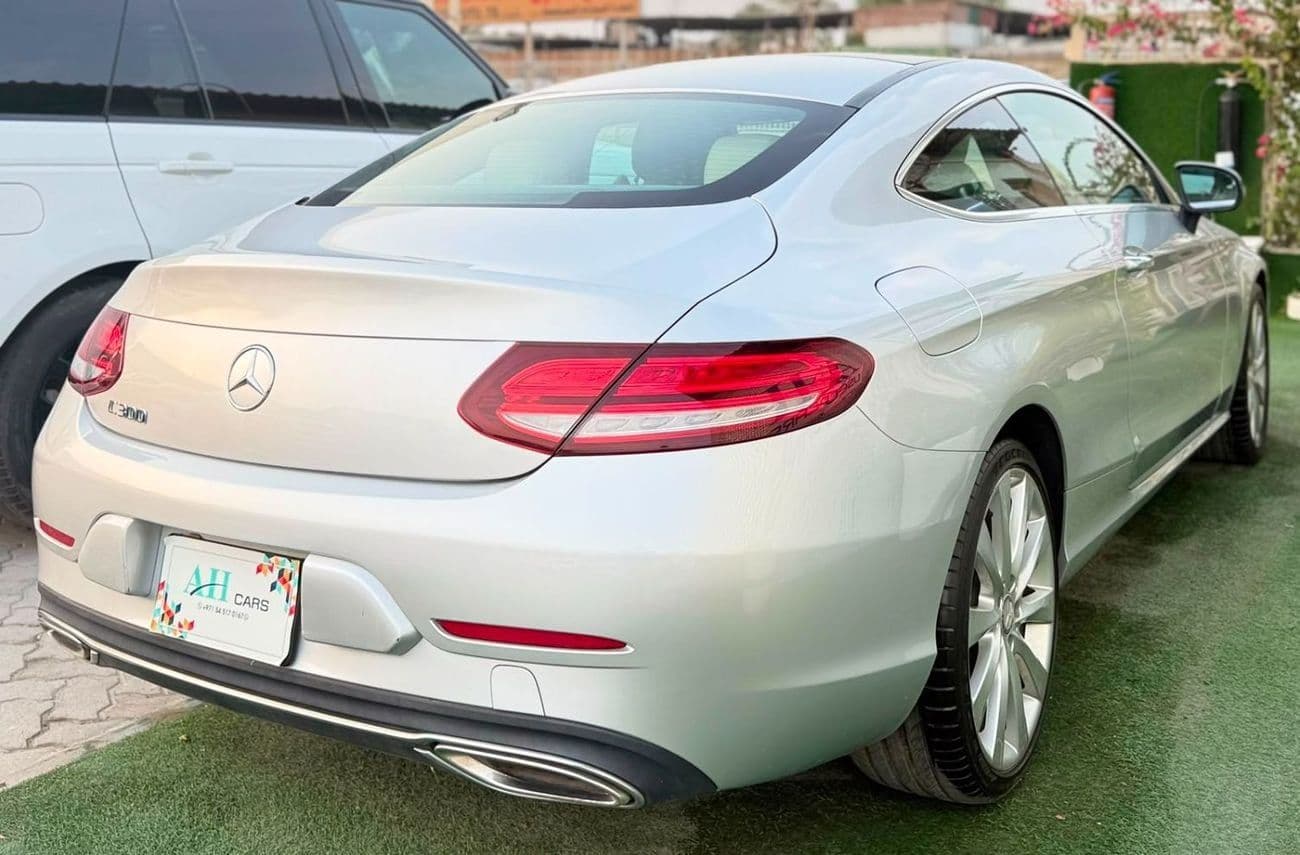2019 Mercedes Benz C300 STANDARD thumbnail 4