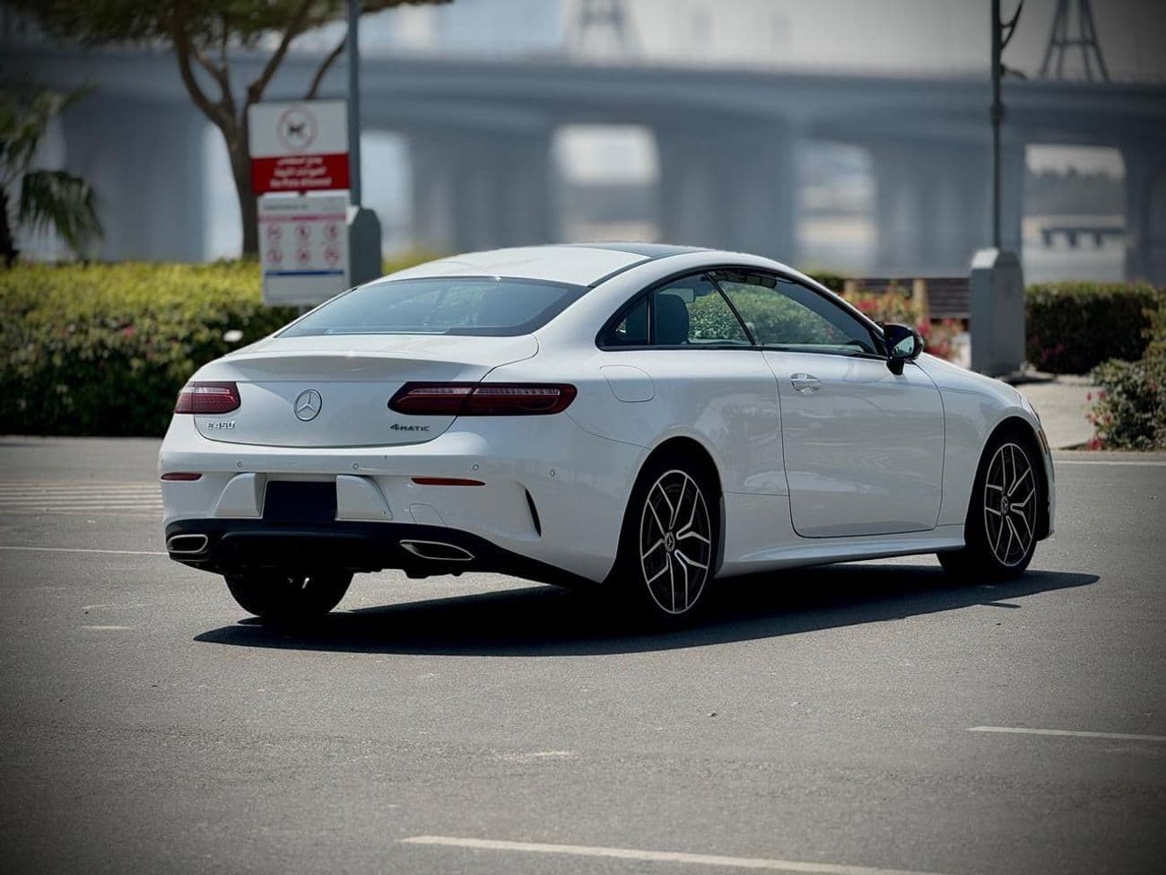2022 Mercedes Benz E 450 PREMIUM PLUS thumbnail 3