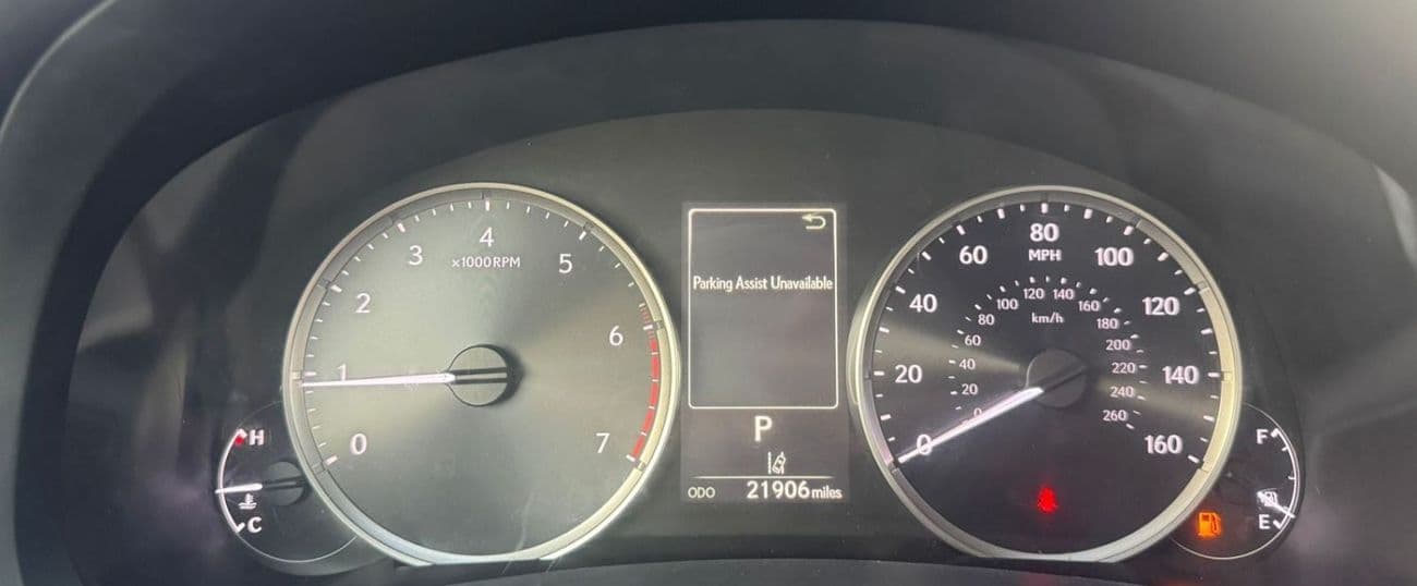 2021 Lexus IS300 AWD thumbnail 8