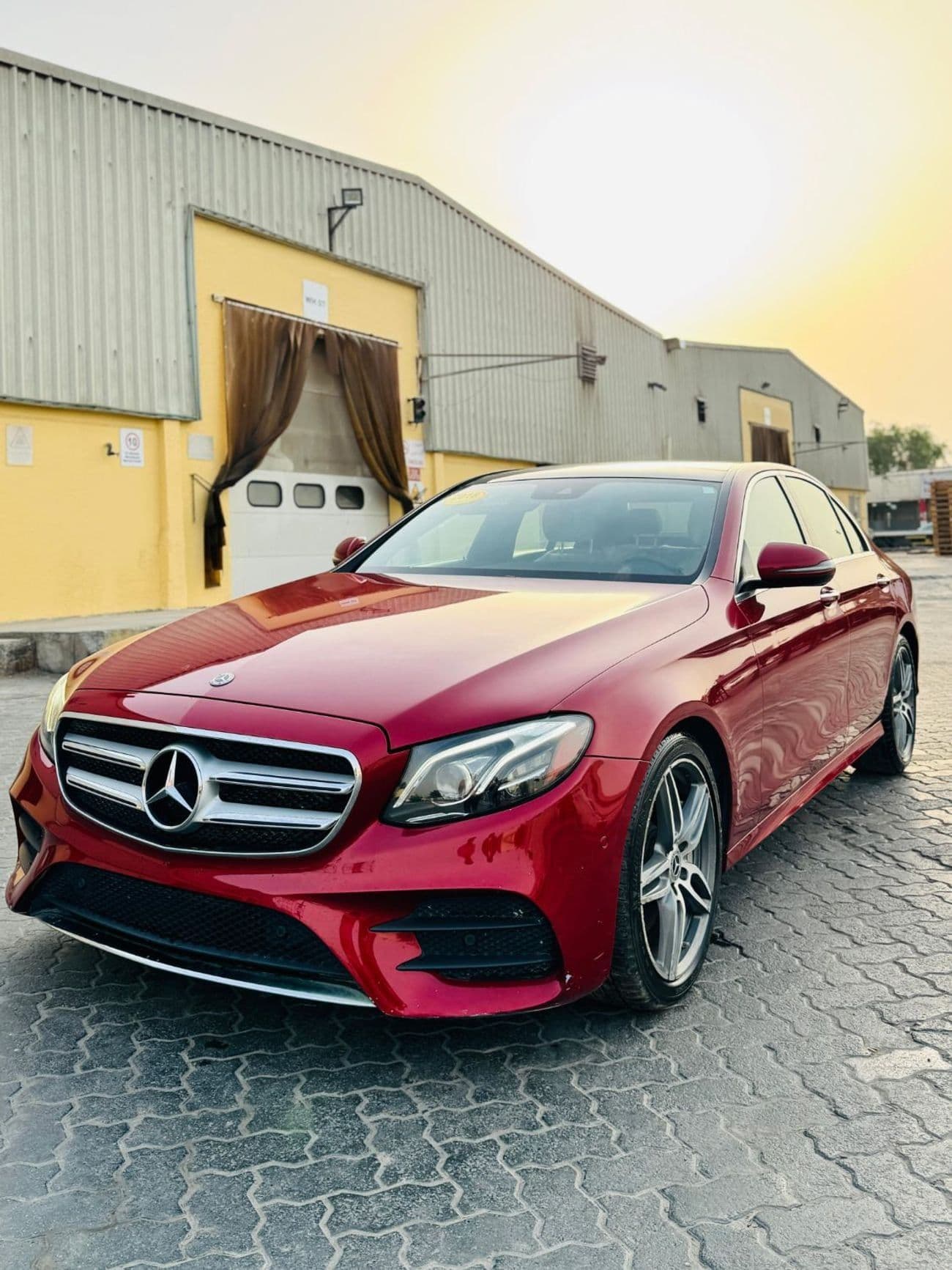 2018 Mercedes Benz E300 AVANTGARDE SPORT thumbnail 2