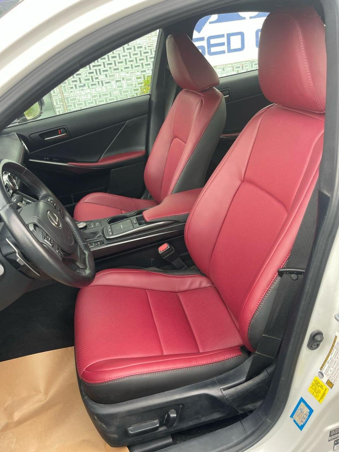 2021 Lexus IS300 AWD thumbnail 6