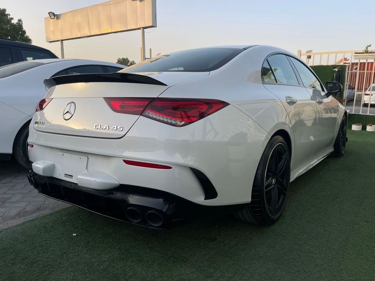 2021 Mercedes Benz CLA 45 AMG STANDARD thumbnail 3