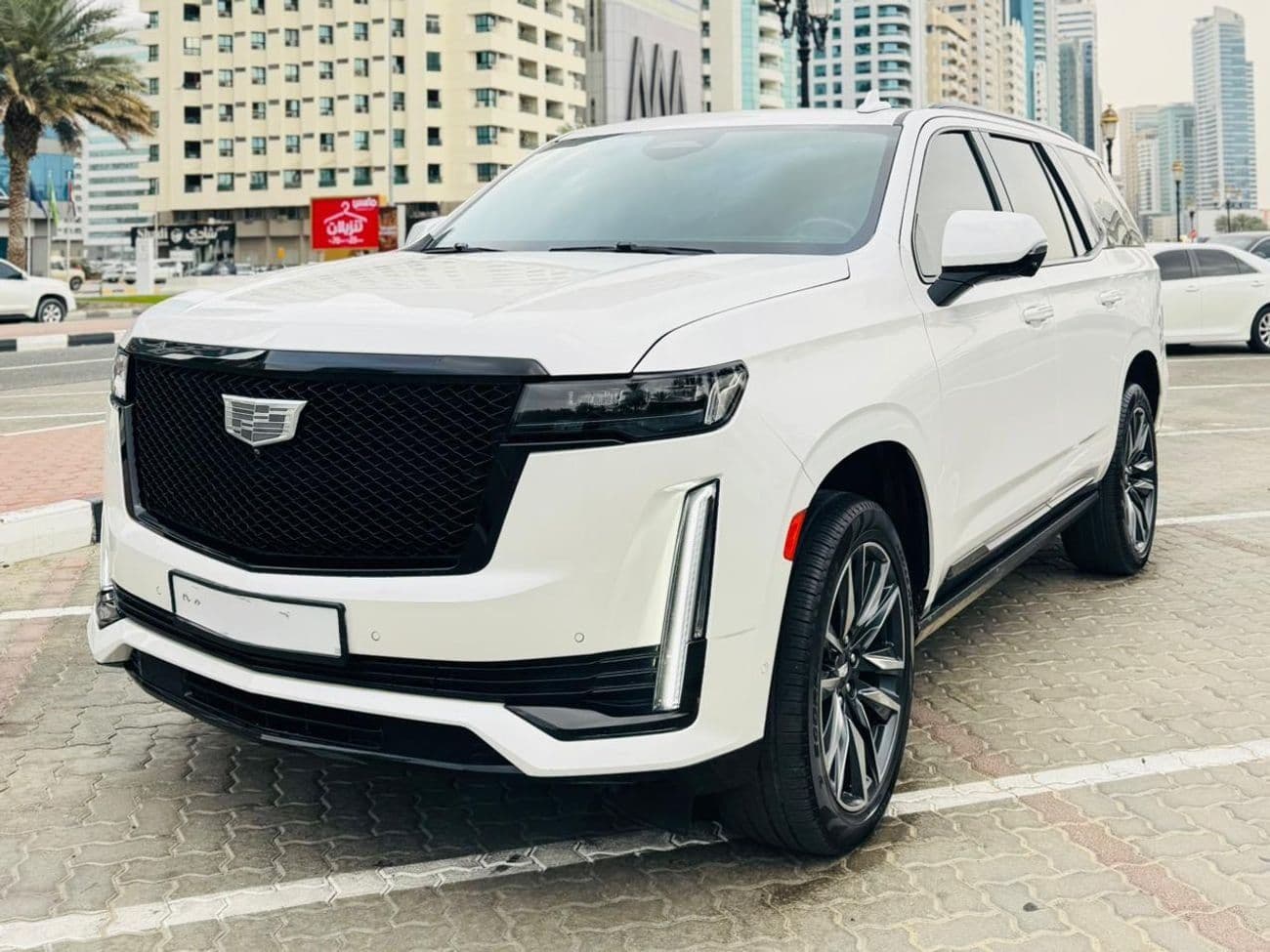 2021 Cadillac Escalade SPORT PLATINUM thumbnail 2