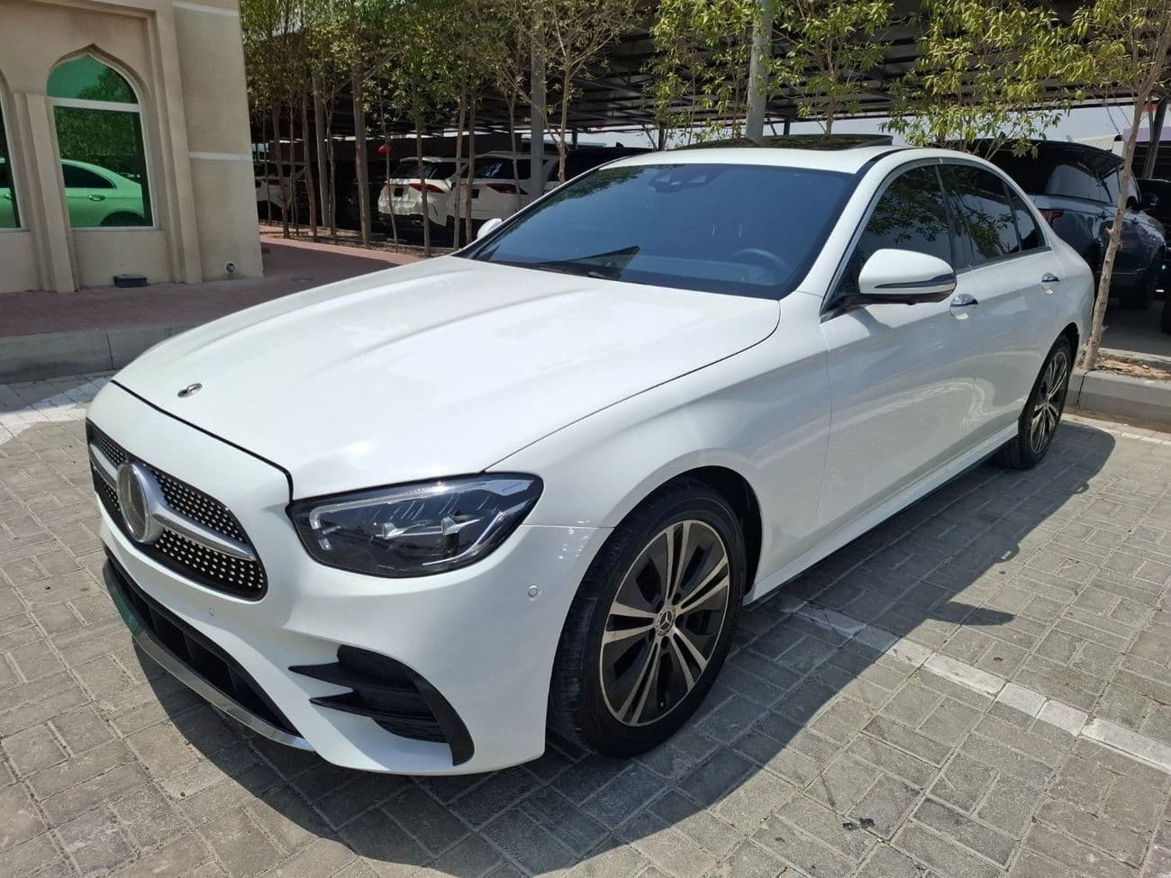 2022 Mercedes Benz E250 STANDARD thumbnail 3