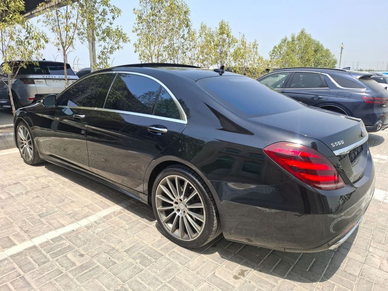 2019 Mercedes Benz S560 L AMG thumbnail 6