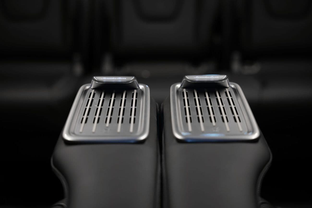 2026 Mercedes Benz V300 AVANTGARDE thumbnail 8