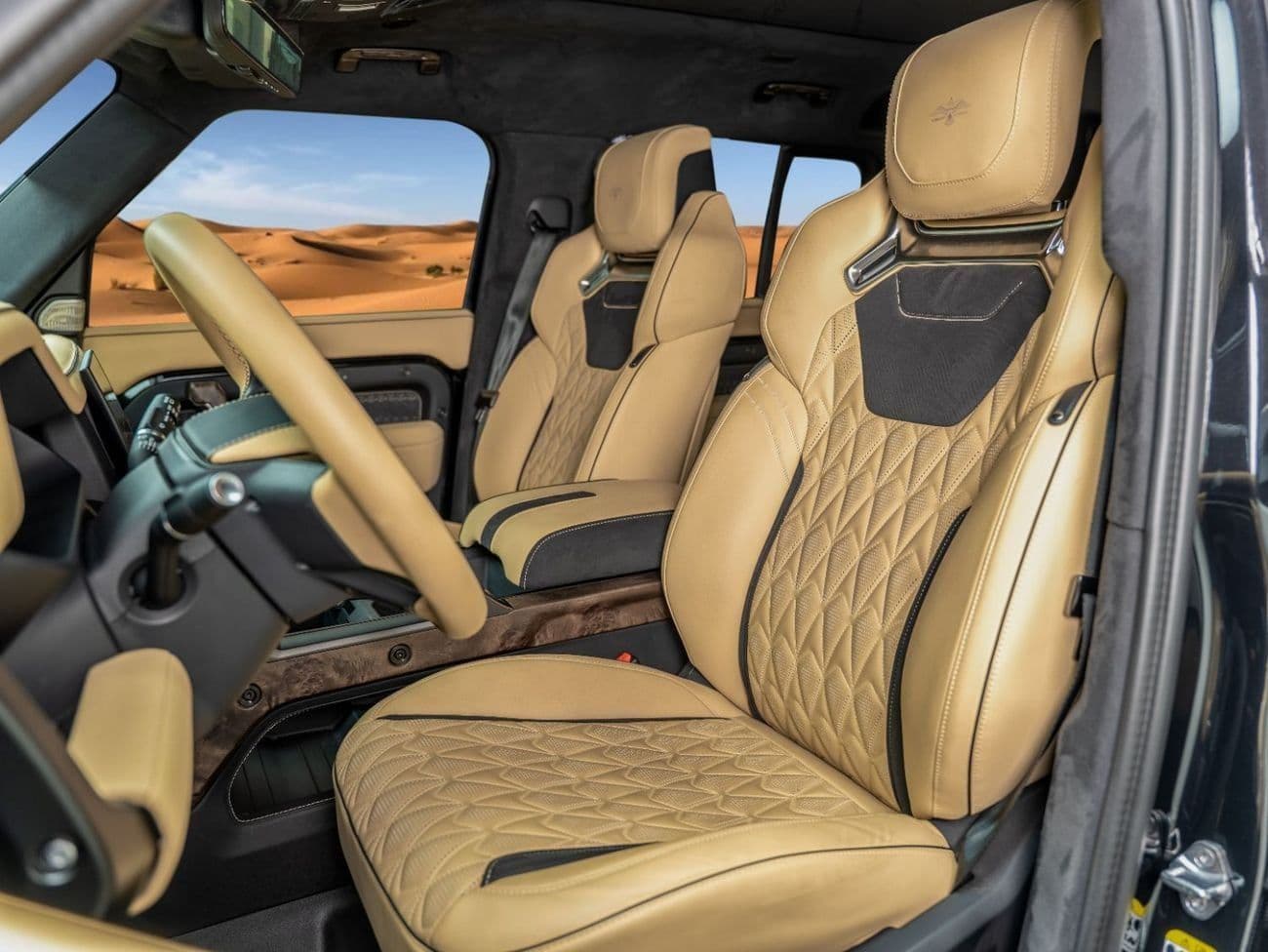 2025 Land Rover Defender 110 HSE P400 thumbnail 5