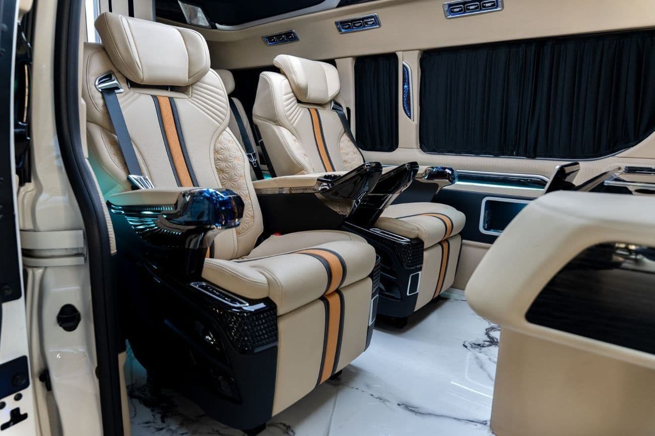 2025 Toyota Hiace GL thumbnail 4