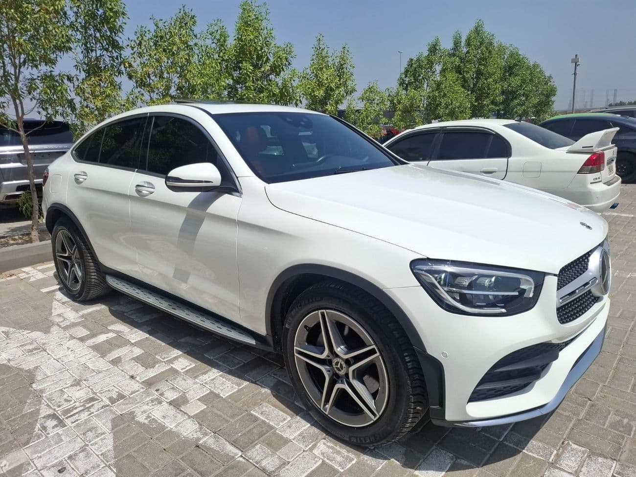 2021 Mercedes Benz GLC200 PREMIUM PLUS thumbnail 4