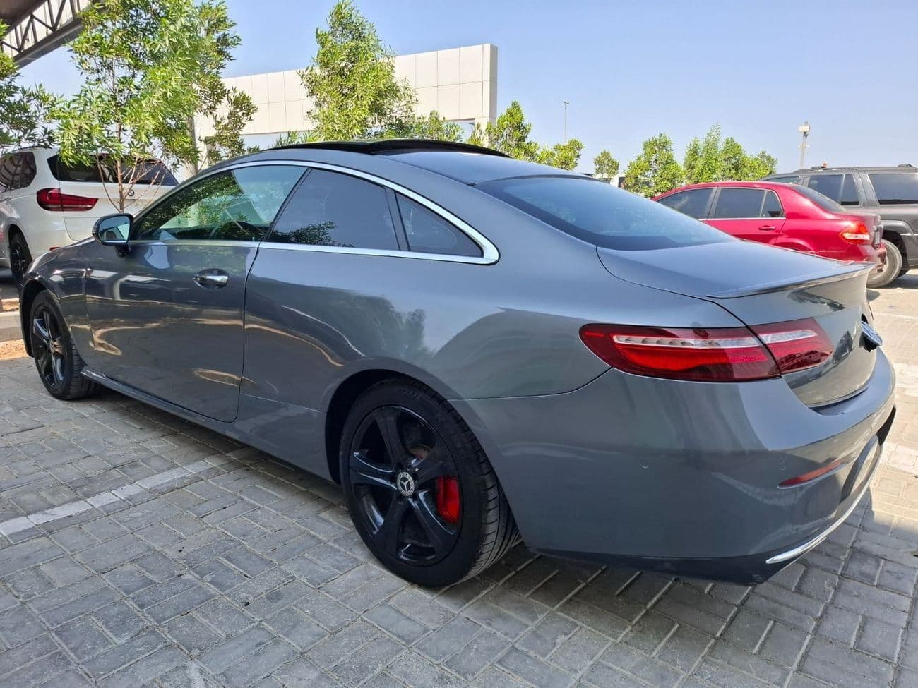 2018 Mercedes Benz E400 STANDARD thumbnail 6