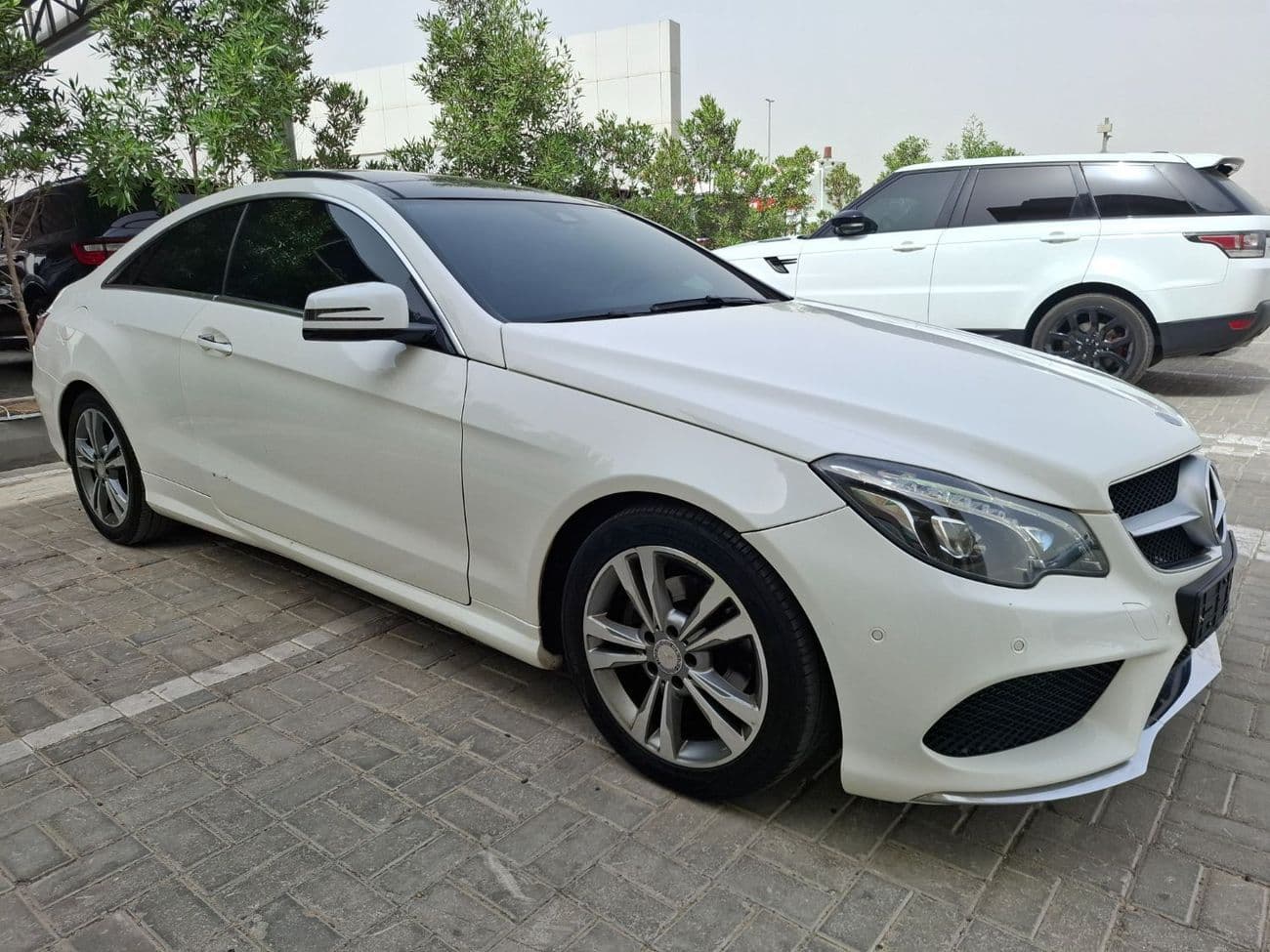 2015 Mercedes Benz E 200 Coupe thumbnail 4