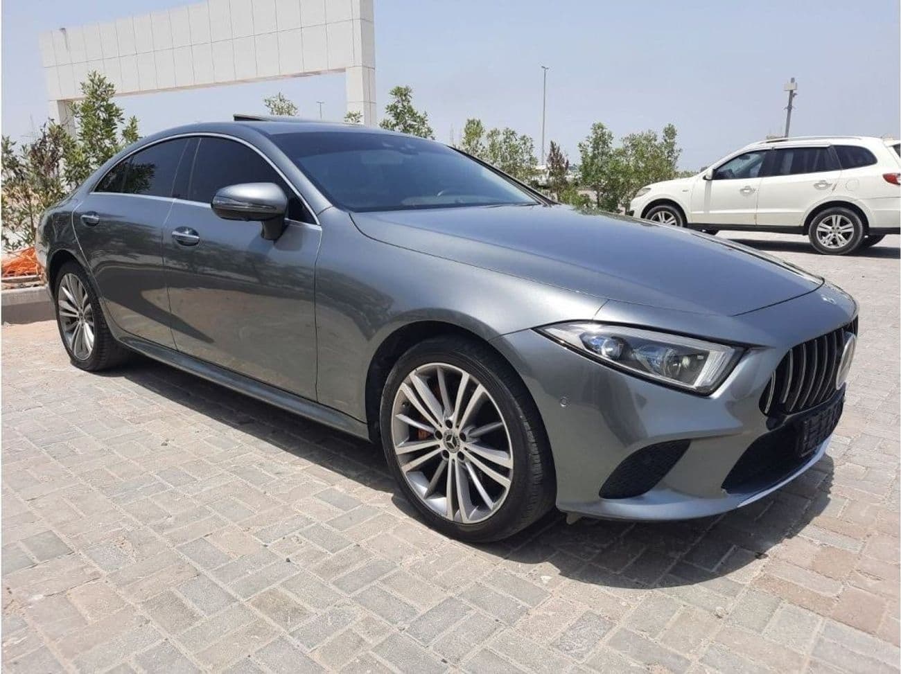 2019 Mercedes Benz CLS400 thumbnail 4