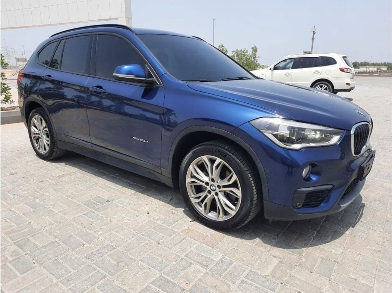 2018 BMW X1 SDRIVE 20i EXECUTIVE thumbnail 4
