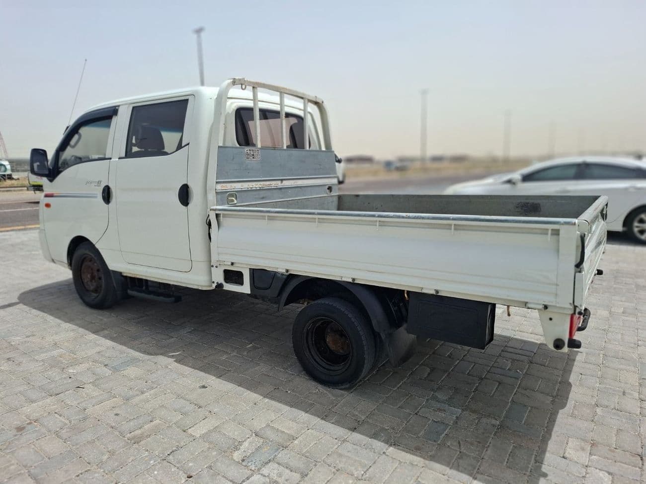 2016 Hyundai Porter STANDARD thumbnail 5